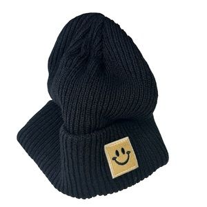New Smiley Cube Beanie Hat Women Men Knit Hat with Smile Unisex Cuffed Black